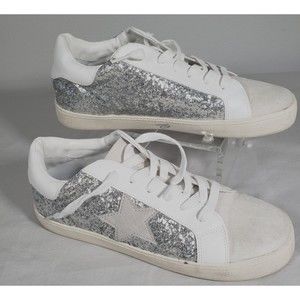 Madden Girl Women's Larrk Sneaker, Shoes SILVER, Size 10M